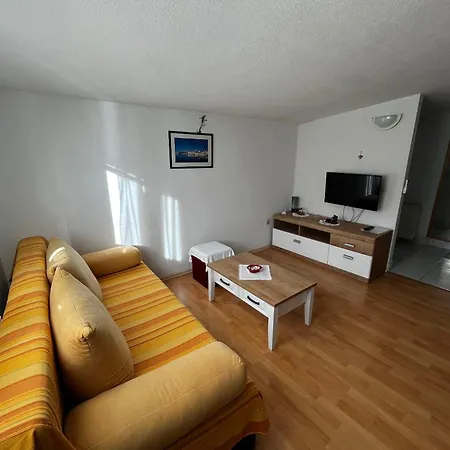 Apartament And Ruza Trogir