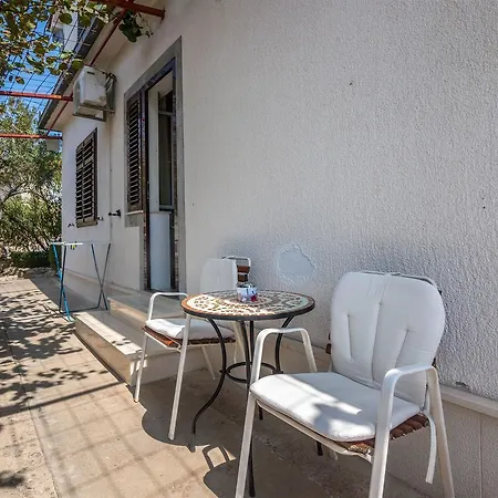 Apartament And Ruza Trogir