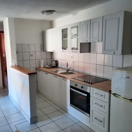 And Ruza Apartman Trogir